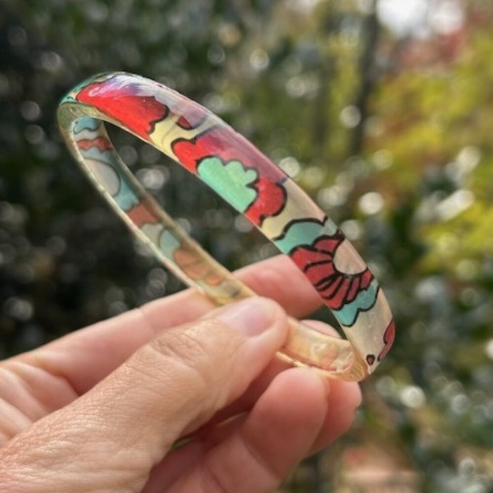 CLEAR LUCITE RESIN Blue Red Flower Power Bangle BRACELET